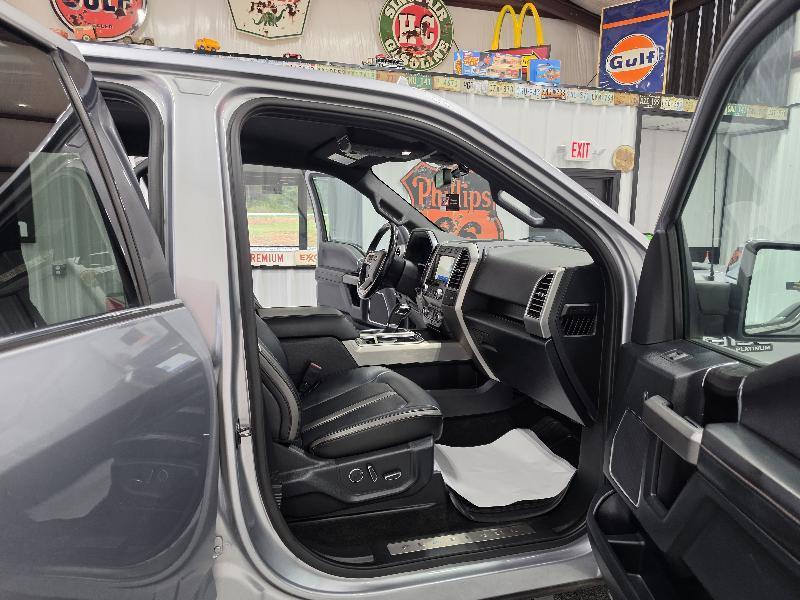 Ford F-150 2WD SuperCrew 145" Platinum 2020