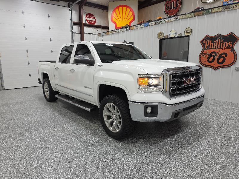 GMC Sierra 1500 4WD Crew Cab 143.5" SLT 2015