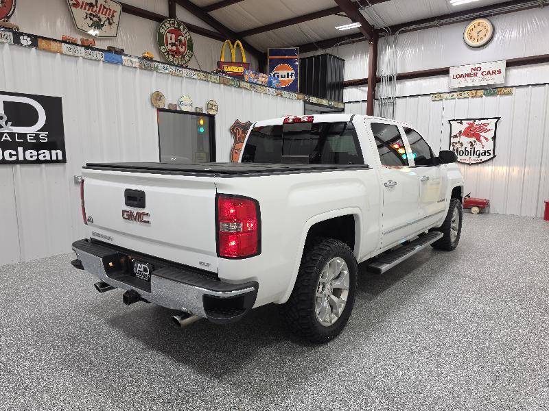 GMC Sierra 1500 4WD Crew Cab 143.5" SLT 2015