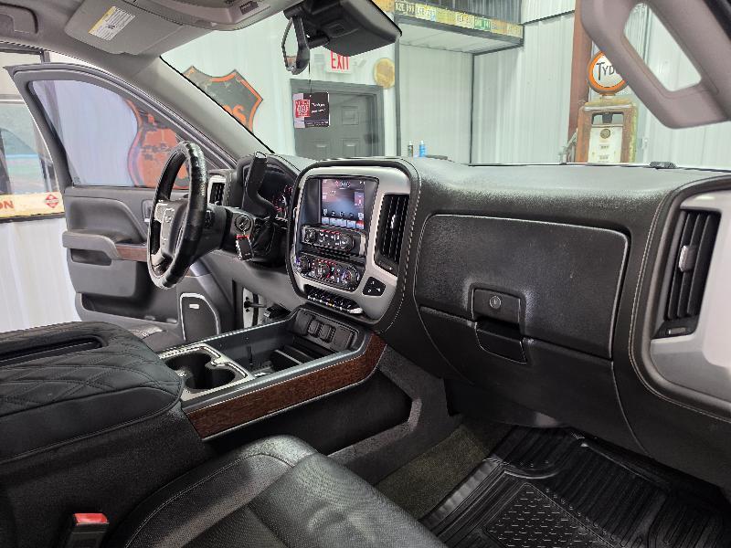 GMC Sierra 1500 4WD Crew Cab 143.5" SLT 2015