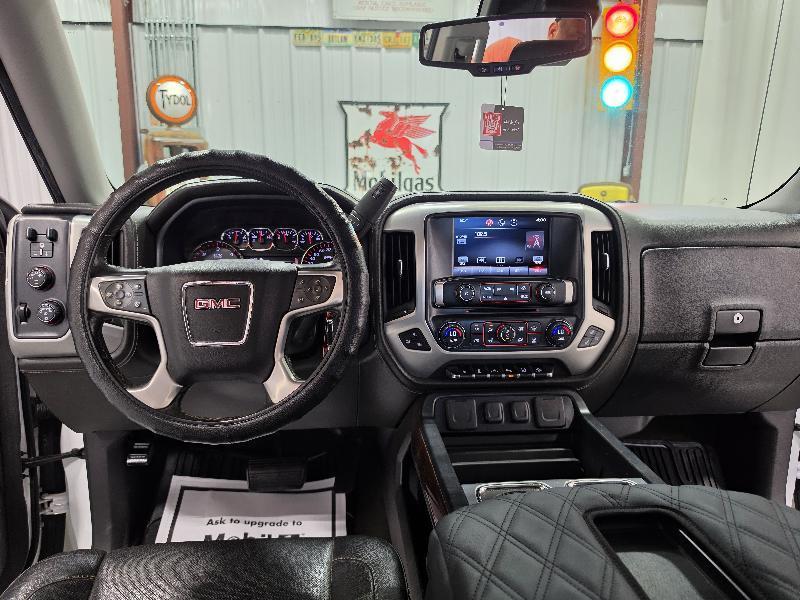 GMC Sierra 1500 4WD Crew Cab 143.5" SLT 2015