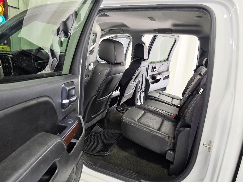GMC Sierra 1500 4WD Crew Cab 143.5" SLT 2015