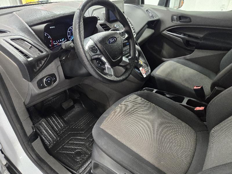 Ford Transit Connect photo 7
