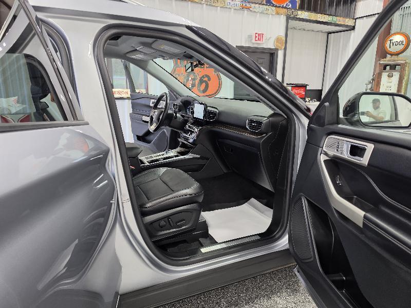 Ford Explorer Limited RWD 2022