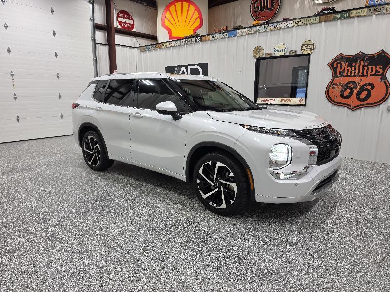 Mitsubishi Outlander SEL Launch Edition S-AWC 2022
