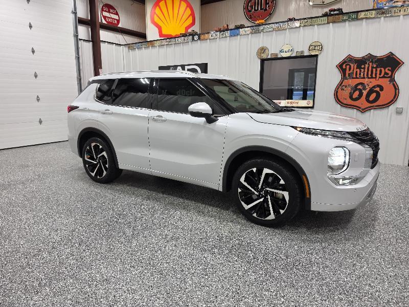 Mitsubishi Outlander SEL Launch Edition S-AWC 2022