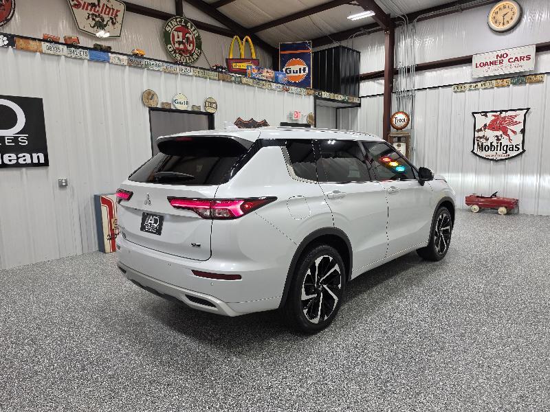 Mitsubishi Outlander SEL Launch Edition S-AWC 2022