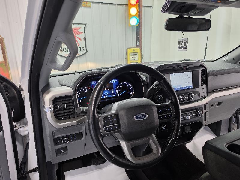 Ford F-150 2WD SuperCab 163" XLT w/HD Payload Pkg 2021