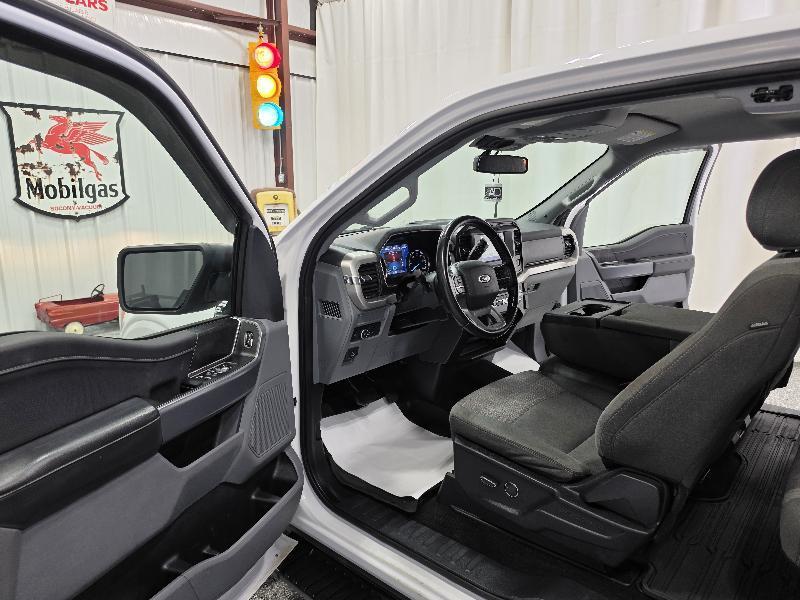 Ford F-150 2WD SuperCab 163" XLT w/HD Payload Pkg 2021