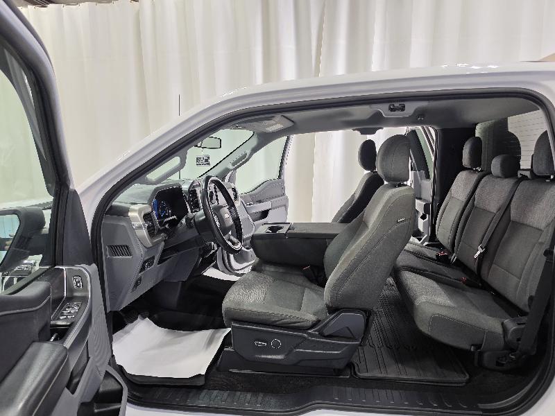Ford F-150 2WD SuperCab 163" XLT w/HD Payload Pkg 2021