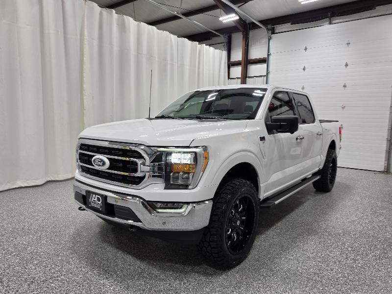 Ford F-150 4WD SuperCrew 139" XLT 2022