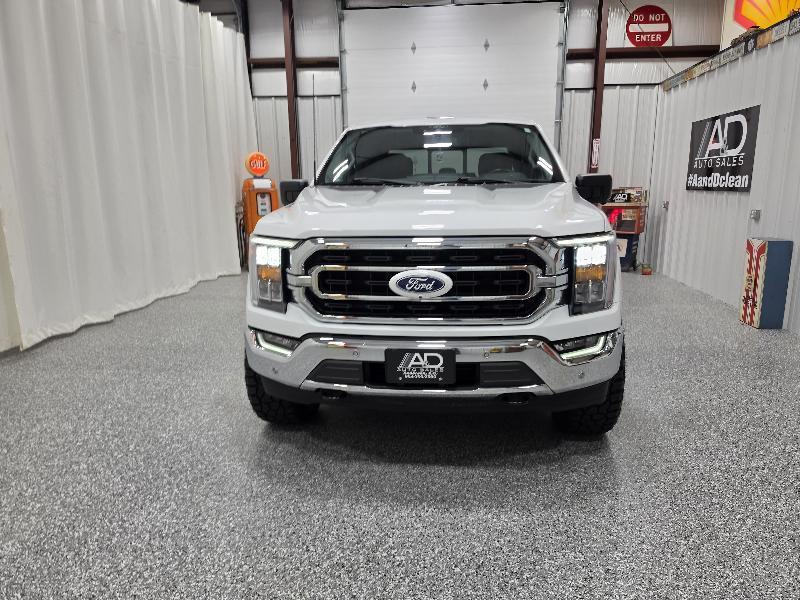 Ford F-150 4WD SuperCrew 139" XLT 2022