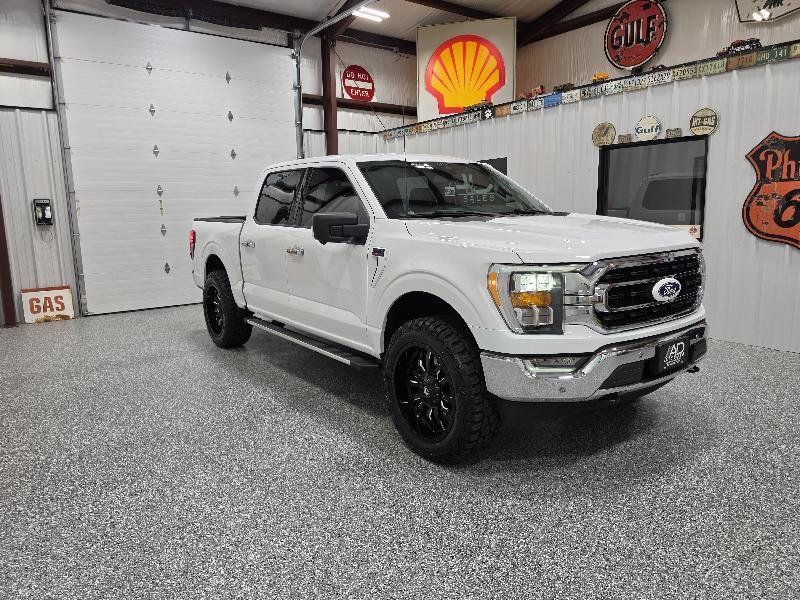 Ford F-150 4WD SuperCrew 139" XLT 2022