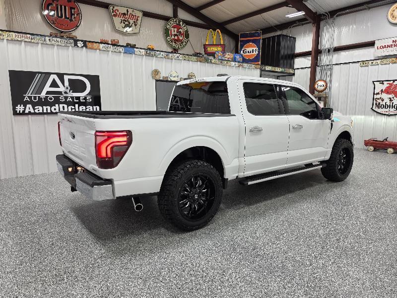 Ford F-150 4WD SuperCrew 139" XLT 2022