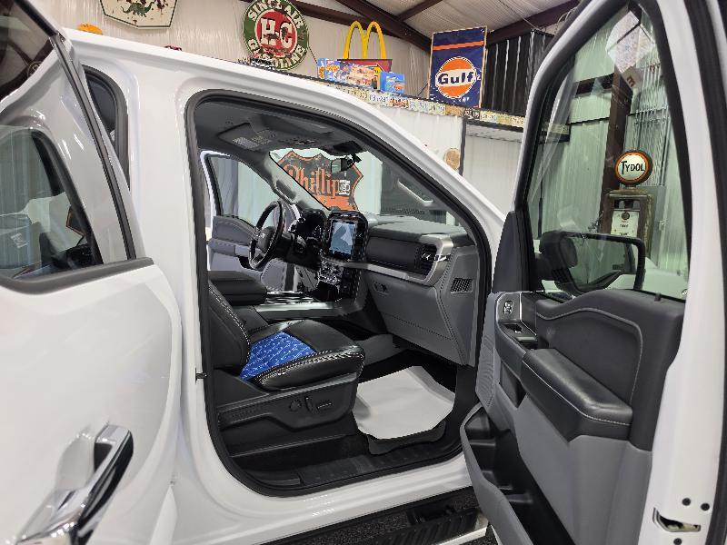 Ford F-150 4WD SuperCrew 139" XLT 2022