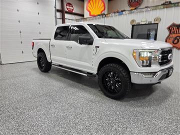 2022 Ford F-150 4WD SuperCrew 139" XLT