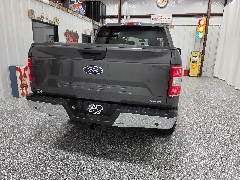 Ford F-150 2WD SuperCrew 145" XLT 2020