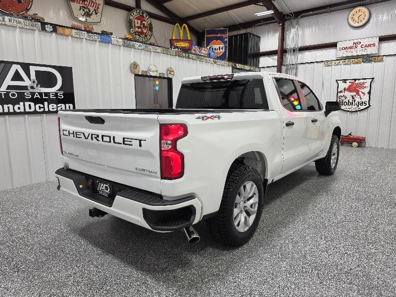 Chevrolet Silverado 1500 4WD Crew Cab 147" Custom 2020