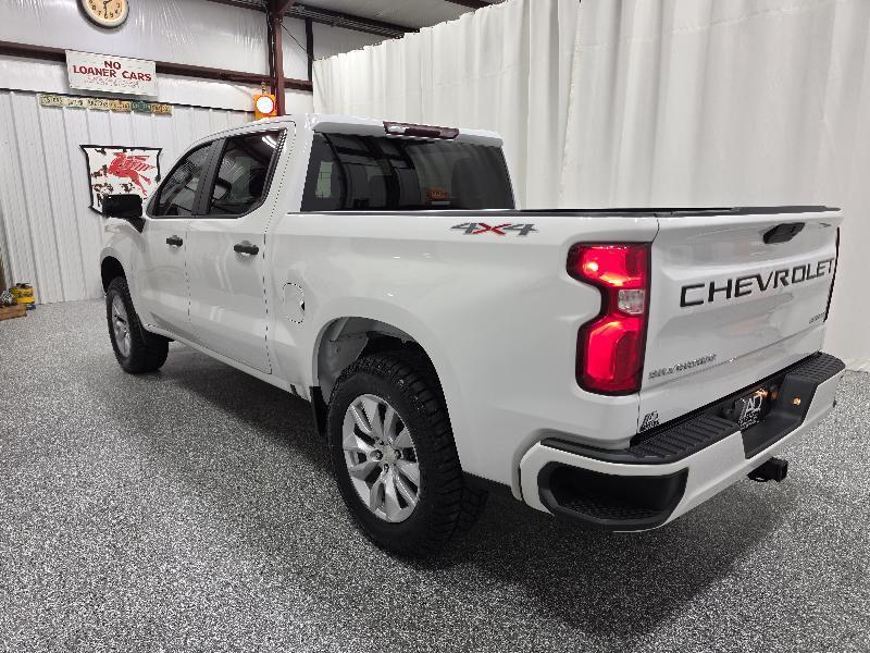 Chevrolet Silverado 1500 4WD Crew Cab 147" Custom 2020