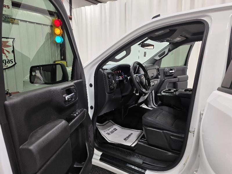 Chevrolet Silverado 1500 4WD Crew Cab 147" Custom 2020