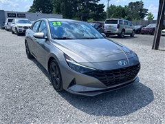 2023 Hyundai Elantra 