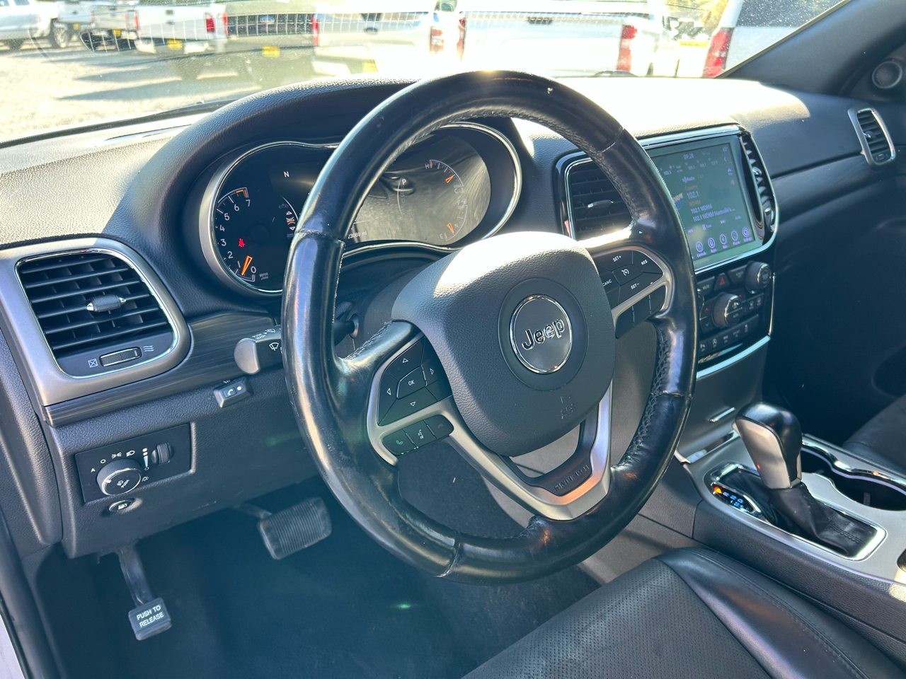 Jeep Grand Cherokee Laredo X 4x2 2021 Jeep Grand Cherokee Laredo X 4x2 2021