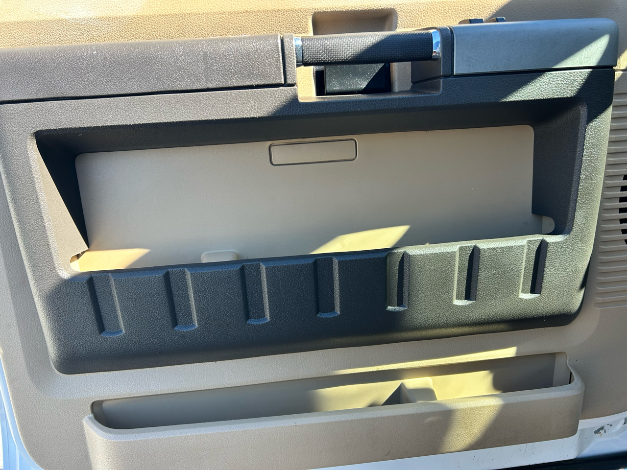 Ford Super Duty F-250 SRW 4WD Crew Cab 156" Platinum 2013 Ford Super Duty F-250 SRW 4WD Crew Cab 156" Platinum 2013