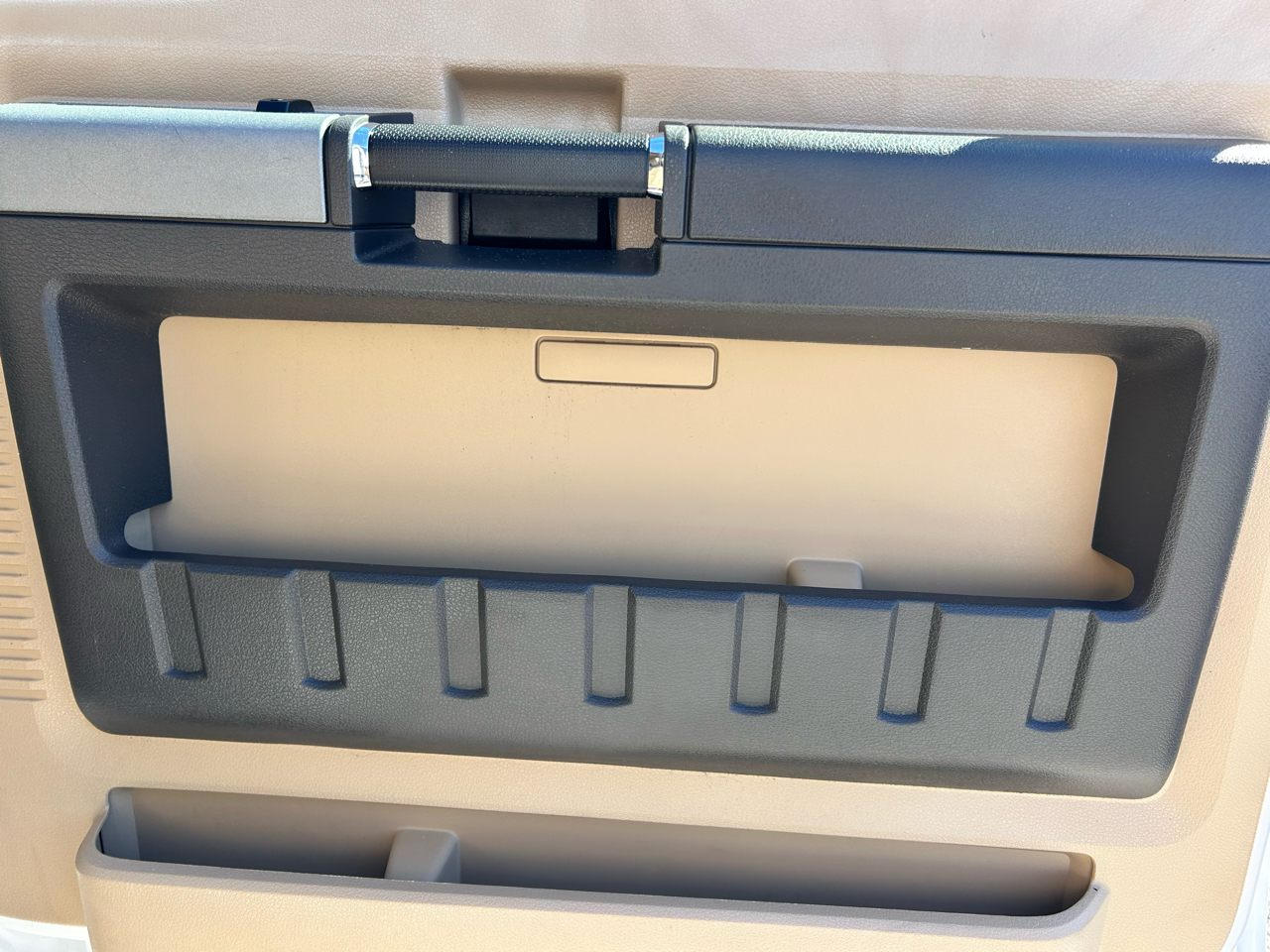 Ford Super Duty F-250 SRW 4WD Crew Cab 156" Platinum 2013 Ford Super Duty F-250 SRW 4WD Crew Cab 156" Platinum 2013