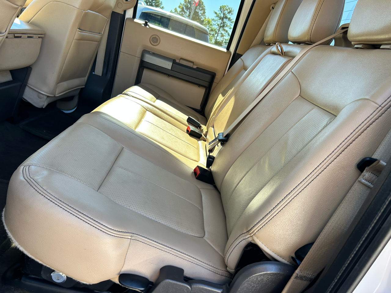 Ford Super Duty F-250 SRW 4WD Crew Cab 156" Platinum 2013 Ford Super Duty F-250 SRW 4WD Crew Cab 156" Platinum 2013