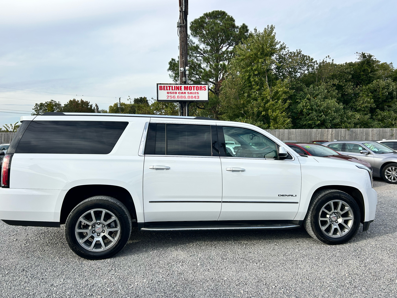GMC Yukon XL 2WD 4dr Denali 2019 GMC Yukon XL 2WD 4dr Denali 2019
