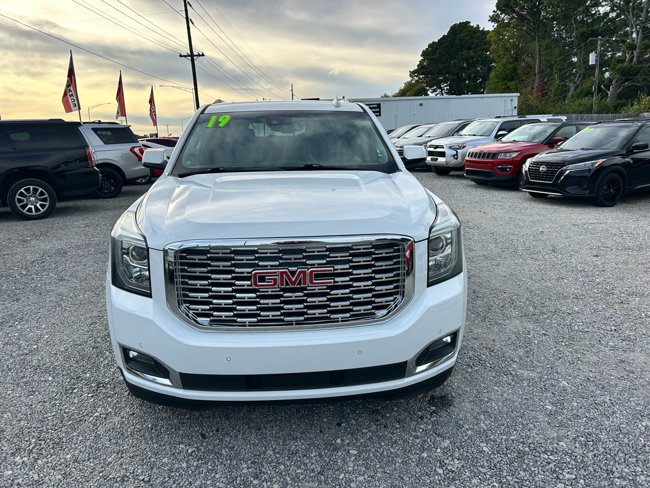 GMC Yukon XL 2WD 4dr Denali 2019 GMC Yukon XL 2WD 4dr Denali 2019