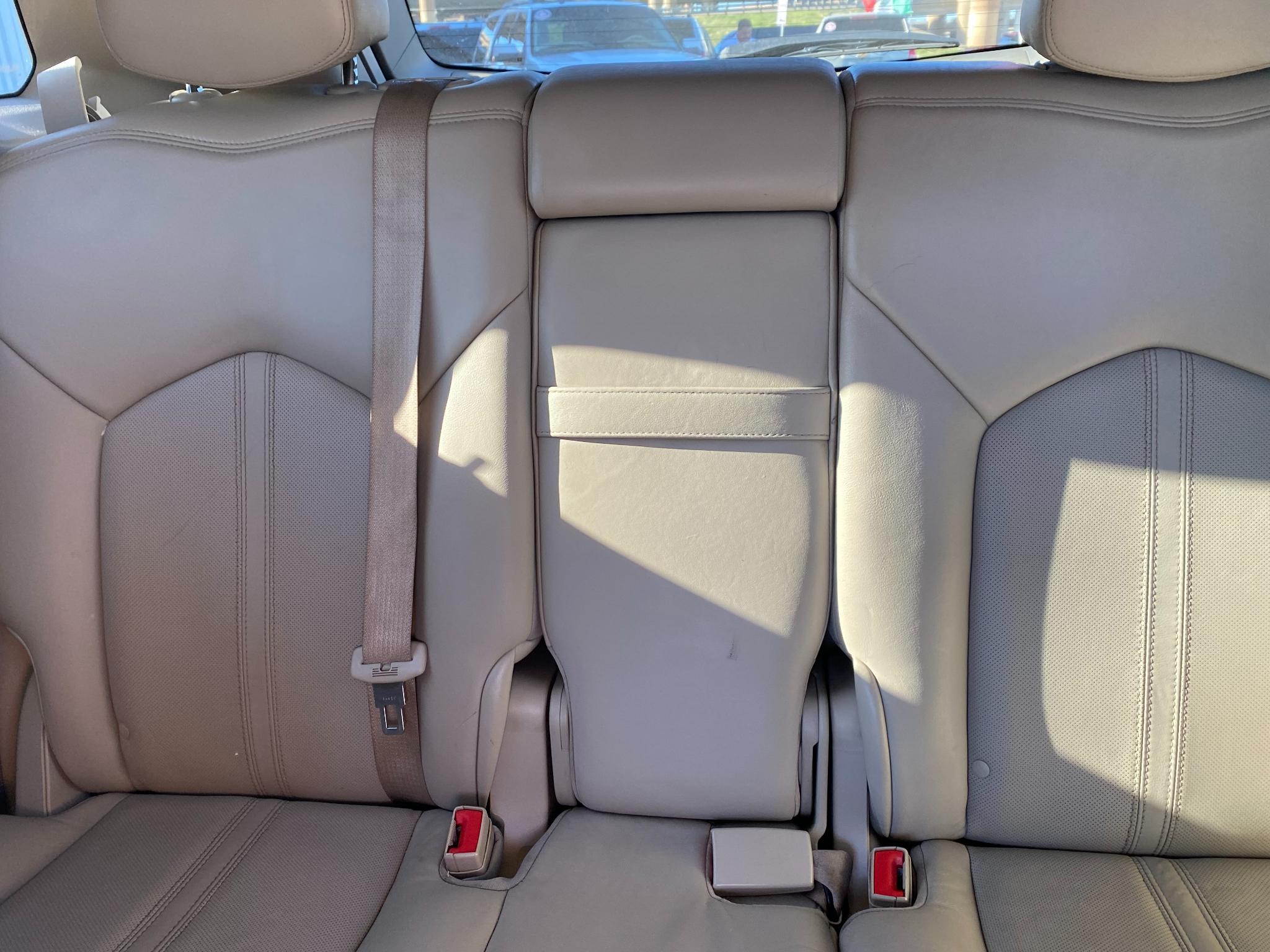 Cadillac SRX FWD 4dr Performance Collection 2012