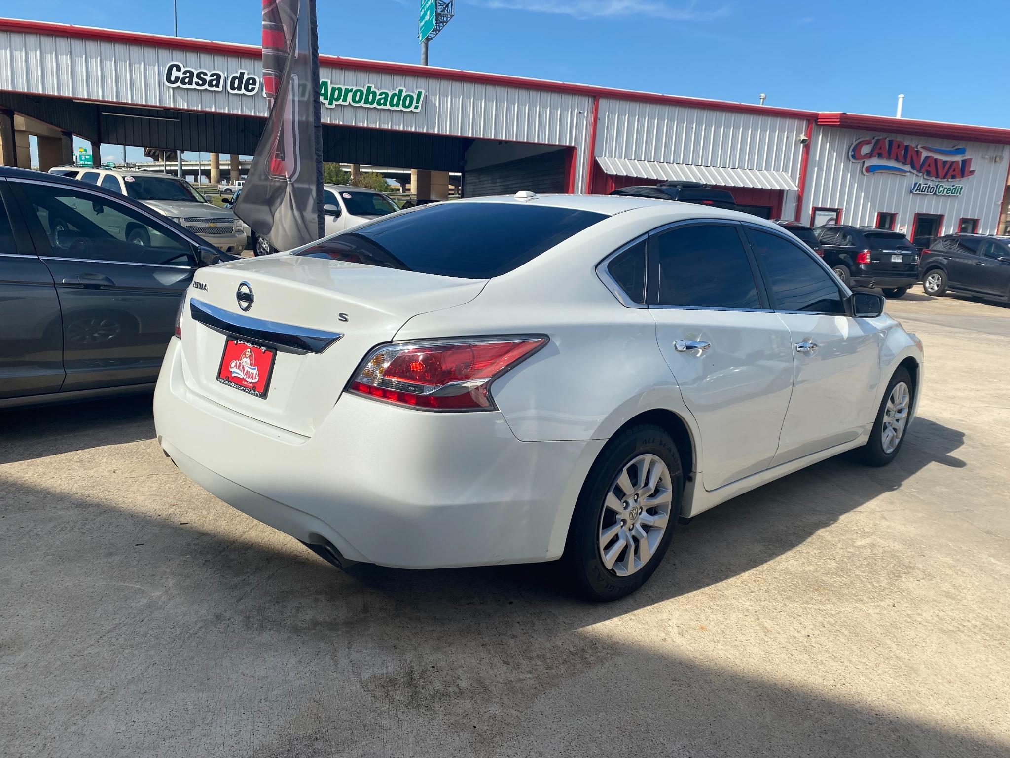 Nissan Altima 4dr Sdn I4 2.5 2015