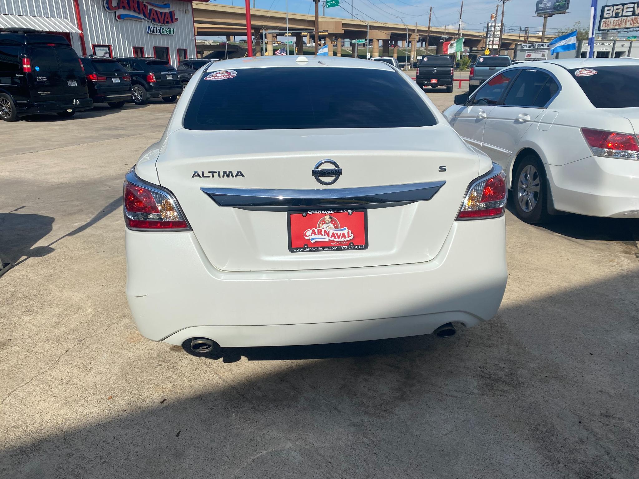 Nissan Altima 4dr Sdn I4 2.5 2015