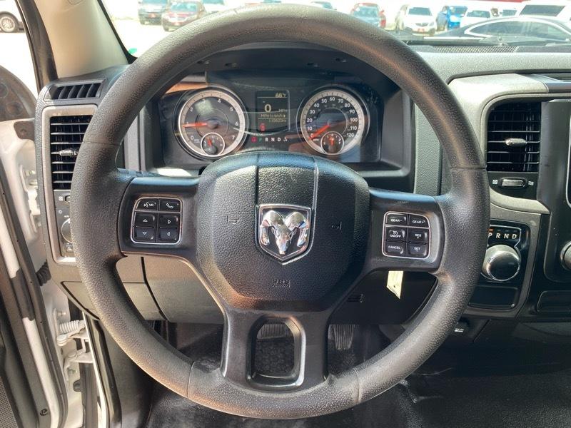 RAM 1500 2WD Crew Cab 140.5" Tradesman 2018