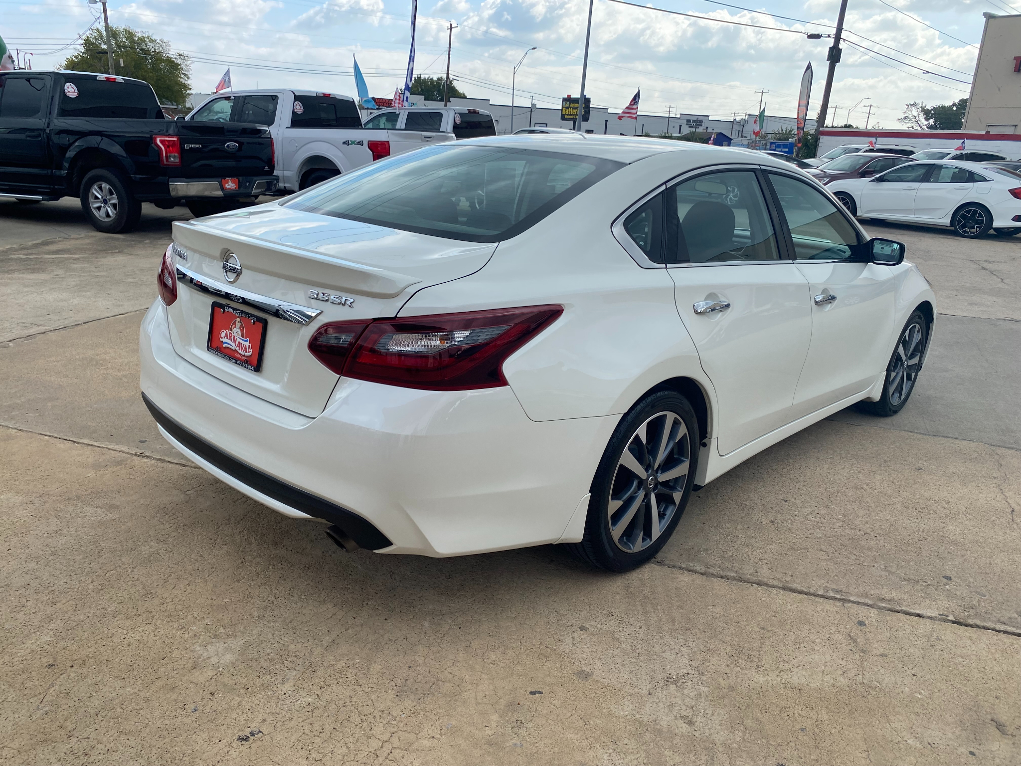 Nissan Altima 3.5 SR Sedan 2017 Nissan Altima 3.5 SR Sedan 2017