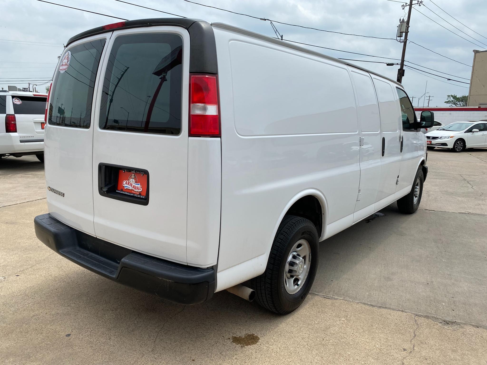 Chevrolet Express Cargo Van RWD 2500 135" 2021