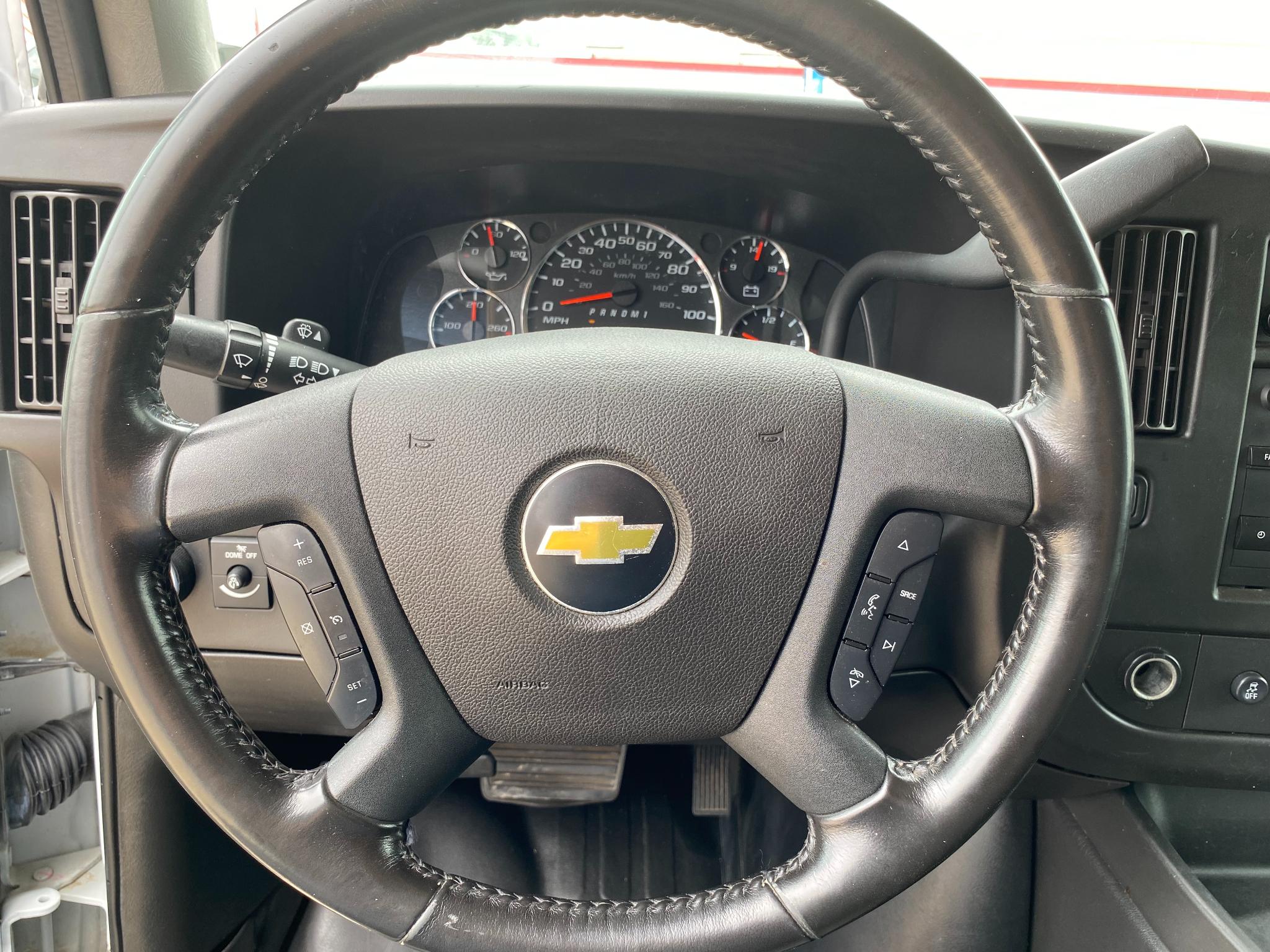 Chevrolet Express Cargo Van RWD 2500 135" 2021