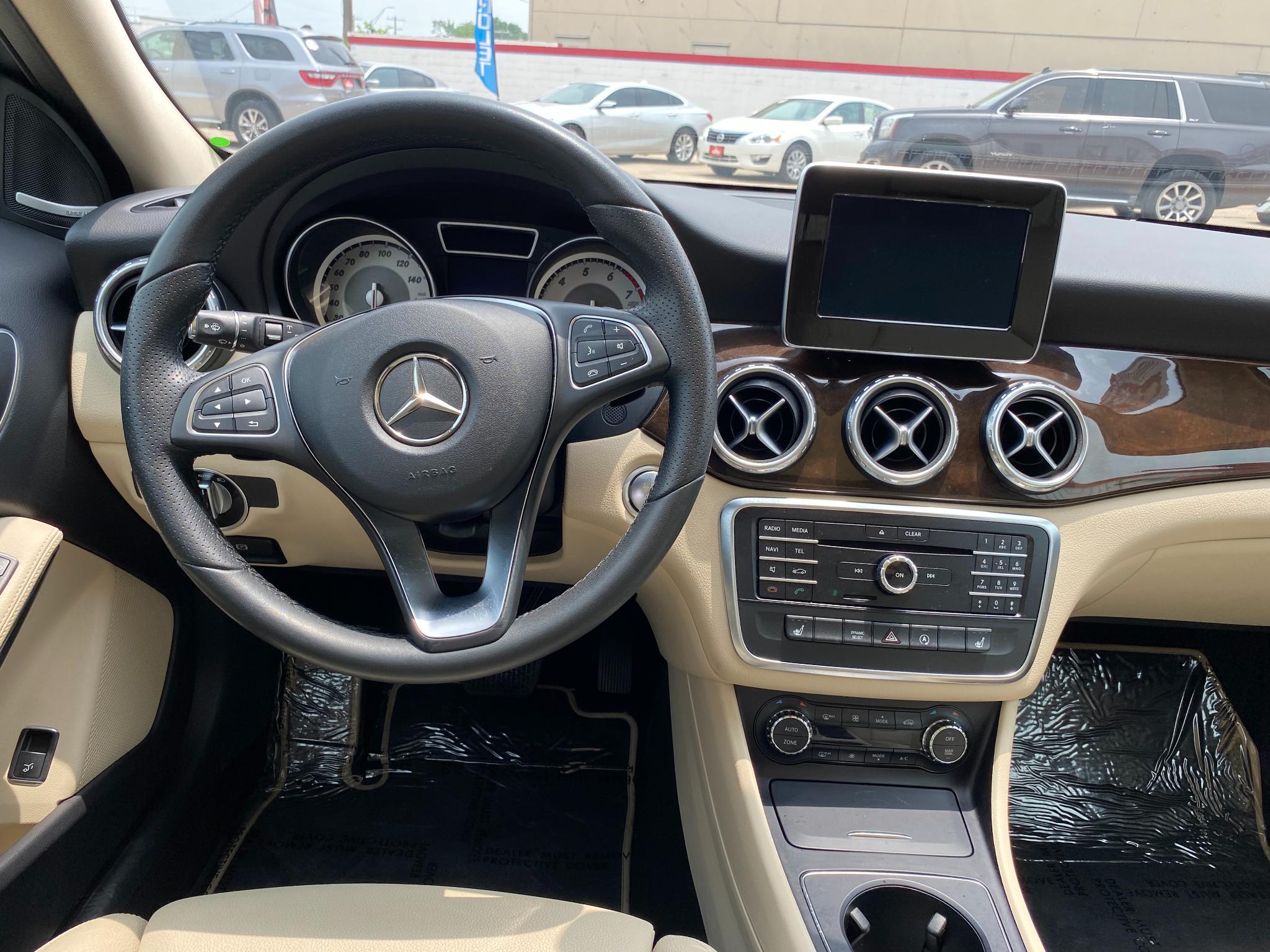 Mercedes-Benz GLA GLA 250 SUV 2017