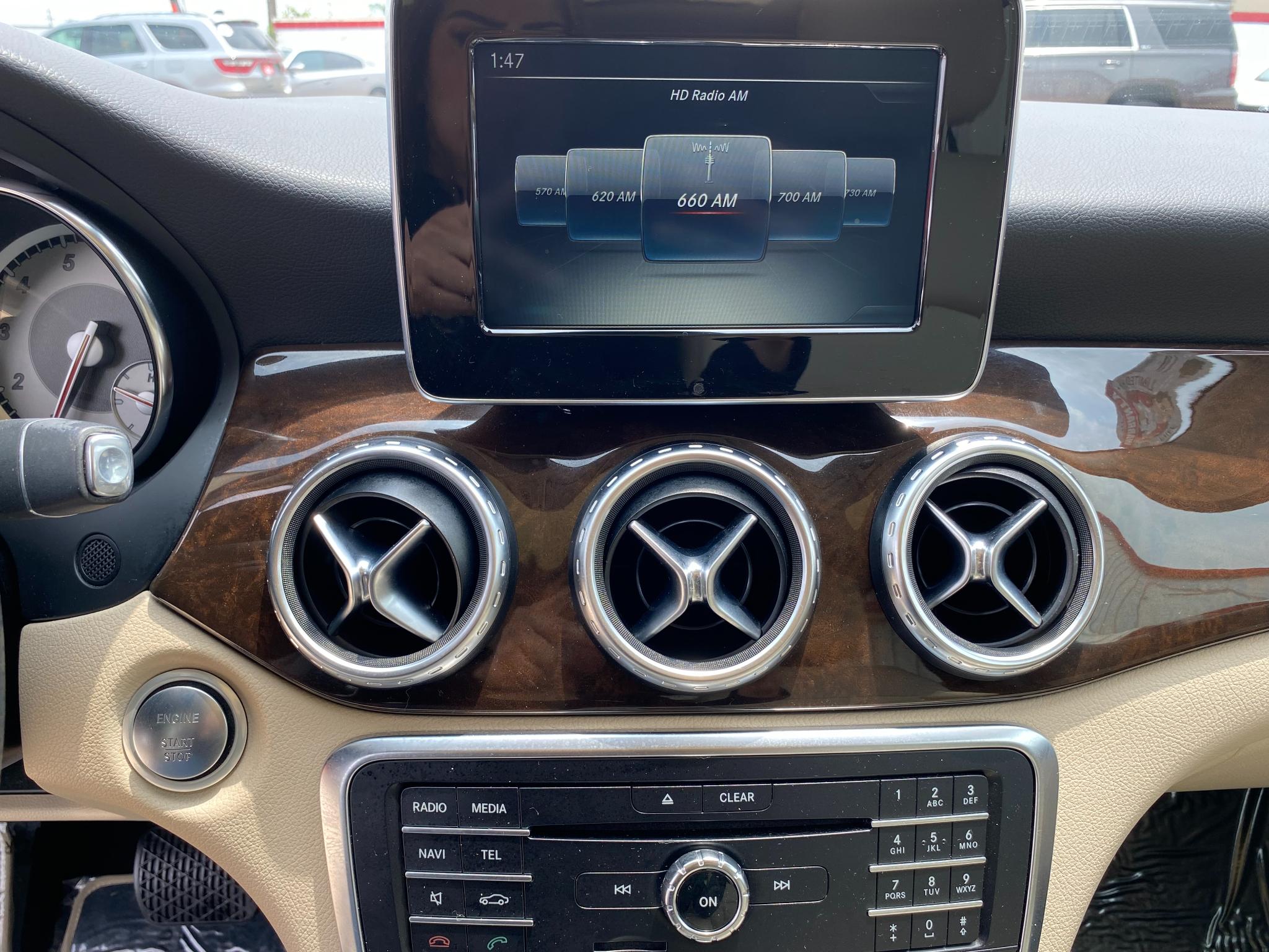 Mercedes-Benz GLA GLA 250 SUV 2017