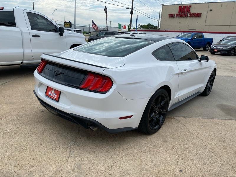 Ford Mustang EcoBoost Fastback 2018