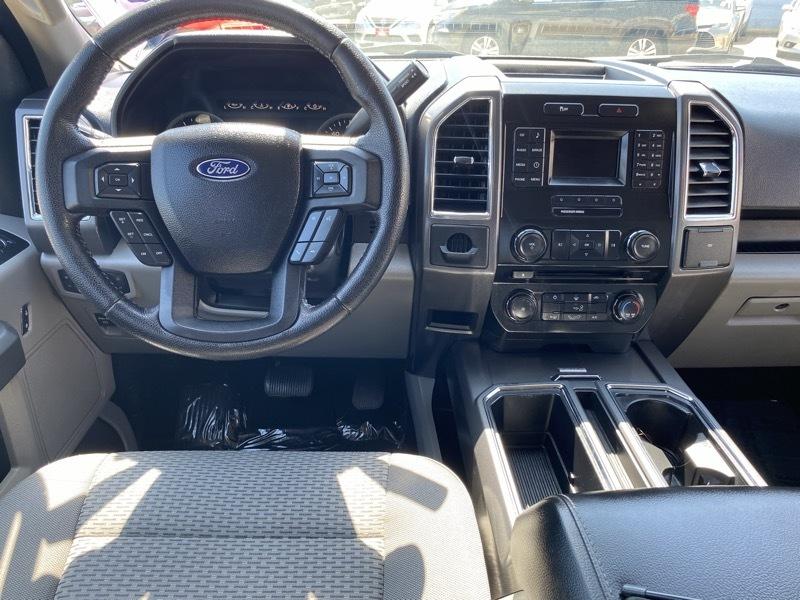 Ford F-150 2WD SuperCrew 145" XLT 2016