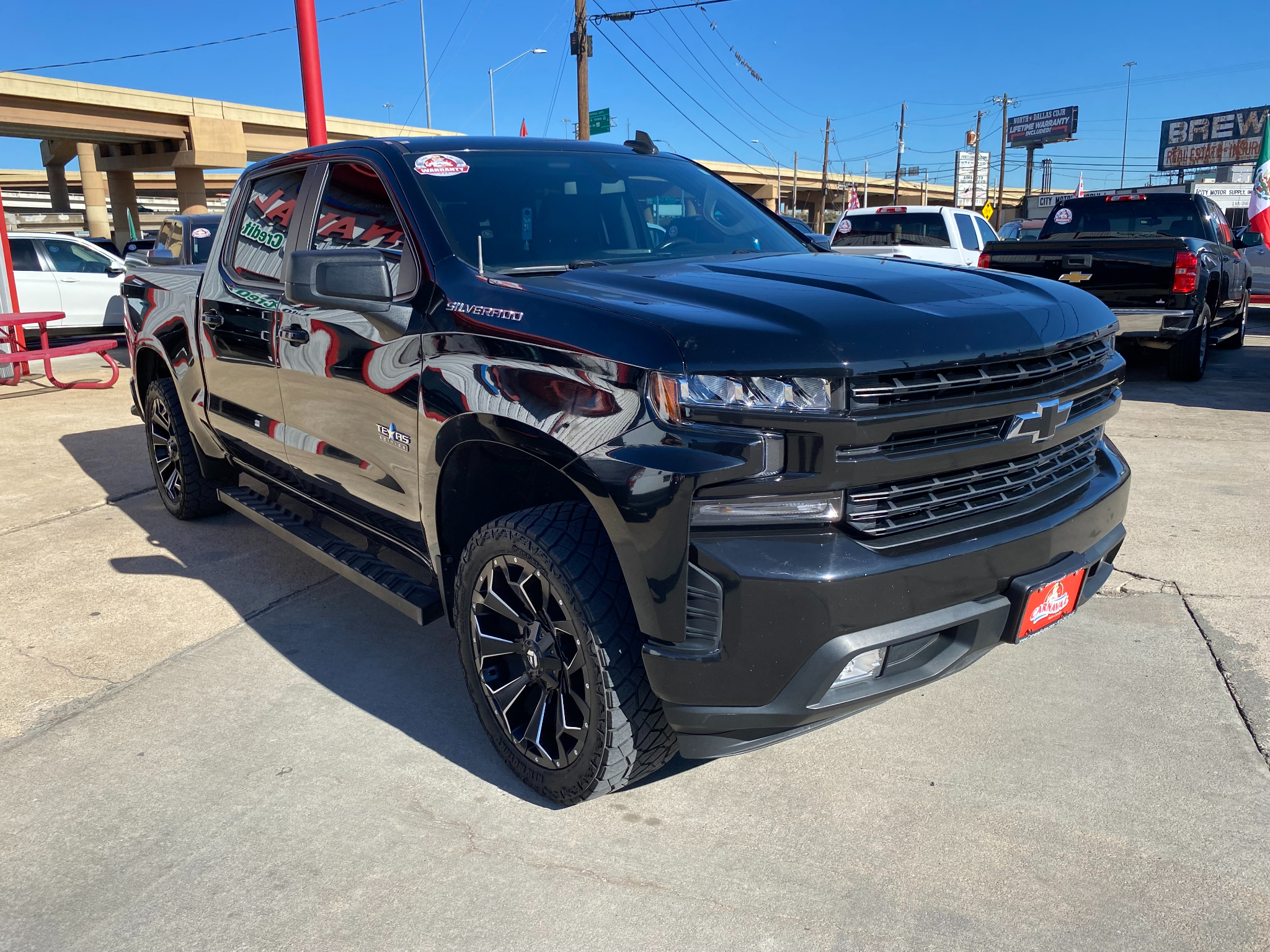 Chevrolet Silverado 1500 2WD Crew Cab 147" LT 2021