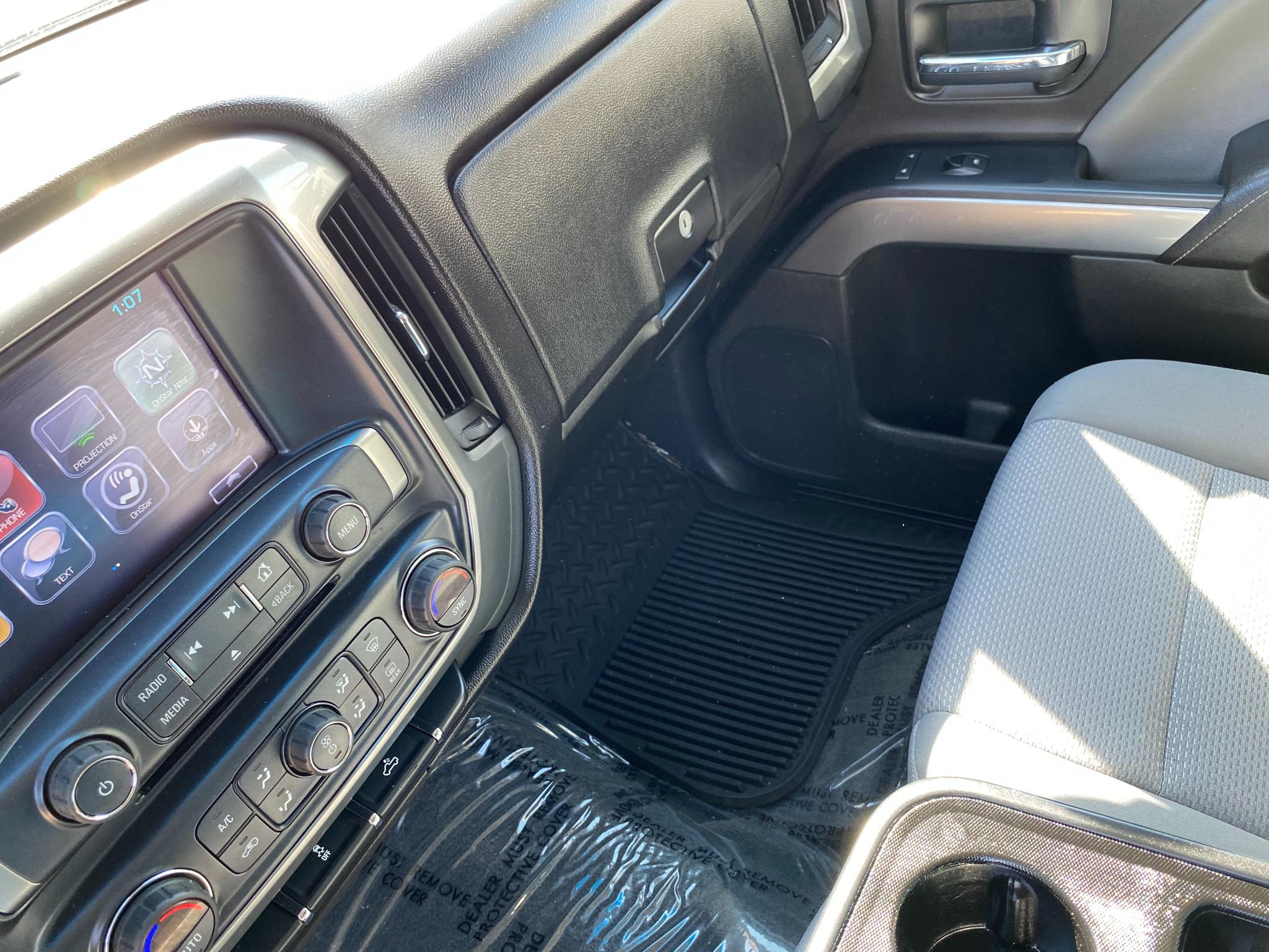 Chevrolet Silverado 1500 2WD Crew Cab 143.5" LT w/1LT 2017