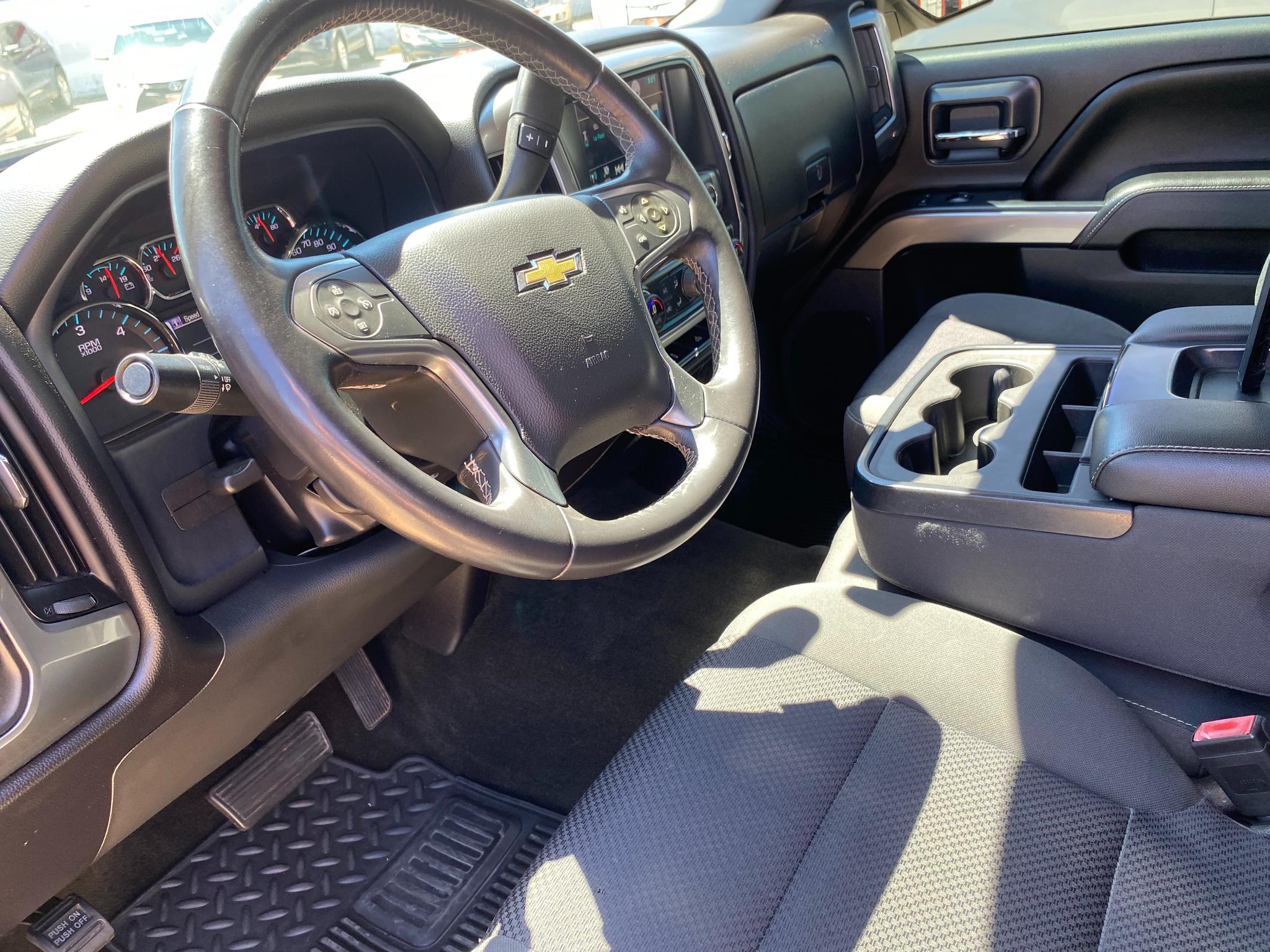 Chevrolet Silverado 1500 4WD Crew Cab 143.5" LT w/1LT 2016