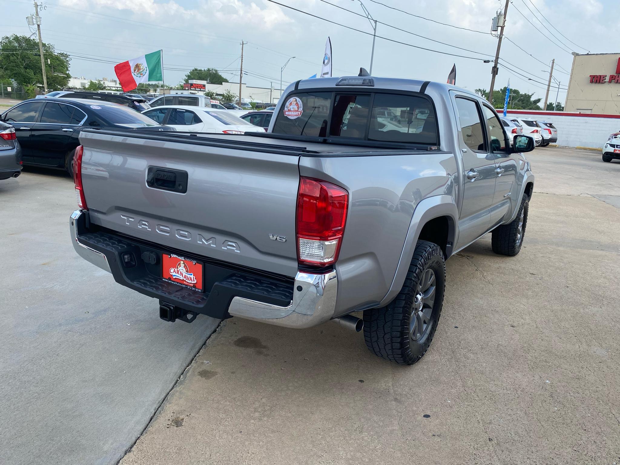 Toyota Tacoma TRD Off Road Double Cab 5' Bed V6 4x2 AT (Natl) 2017