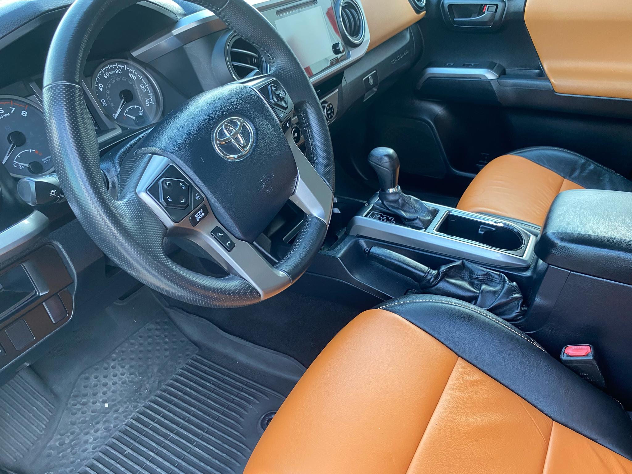 Toyota Tacoma TRD Off Road Double Cab 5' Bed V6 4x2 AT (Natl) 2017