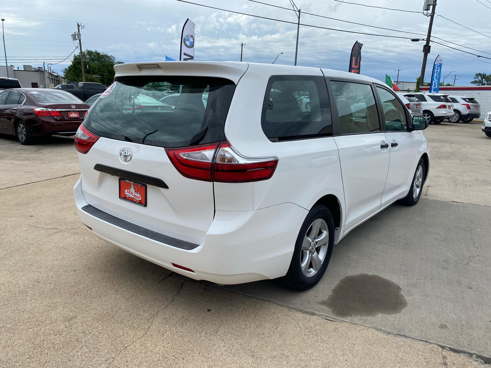 Toyota Sienna L FWD 7-Passenger (Natl) 2017