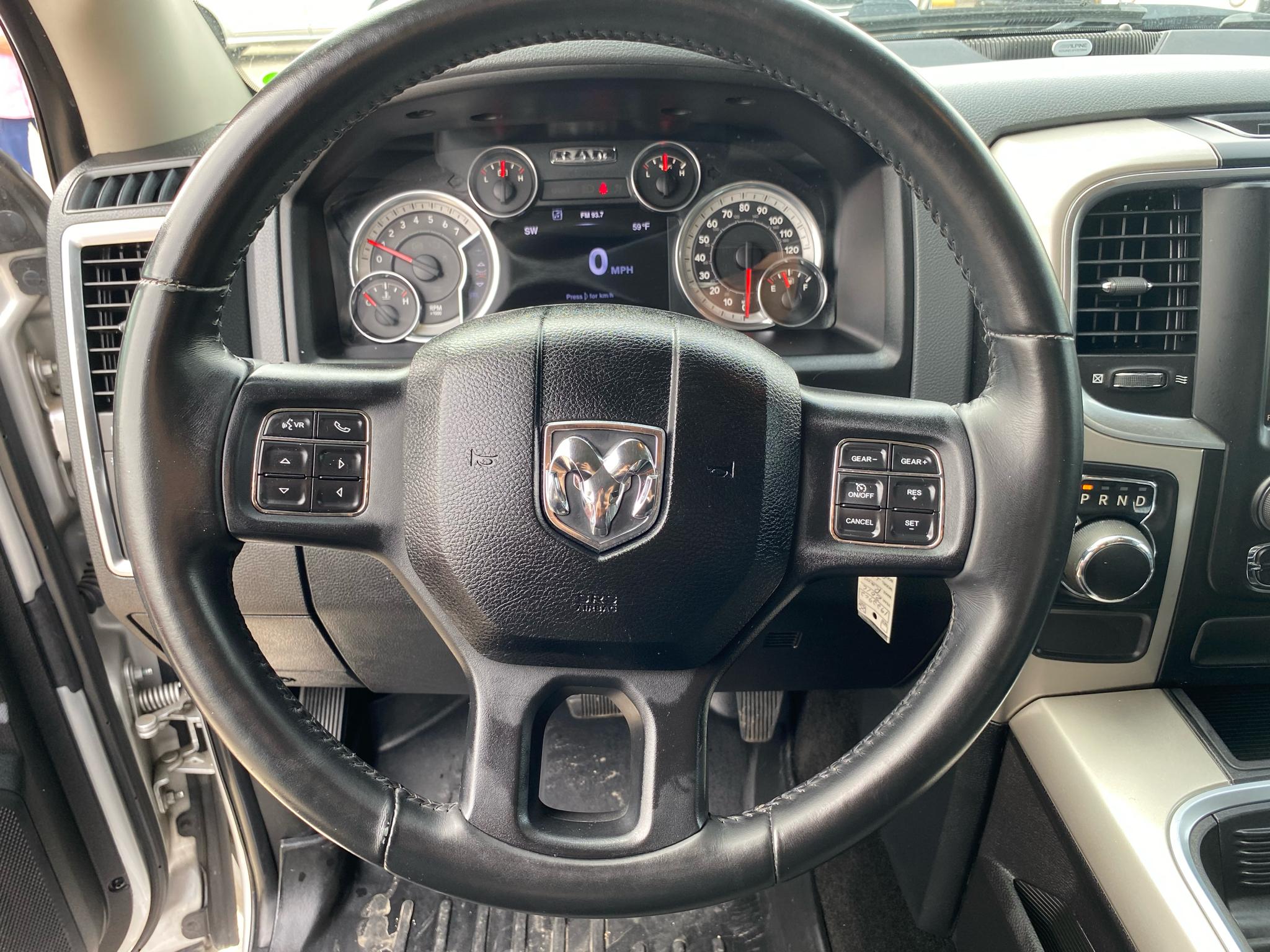 RAM 1500 2WD Crew Cab 140.5" Lone Star 2016