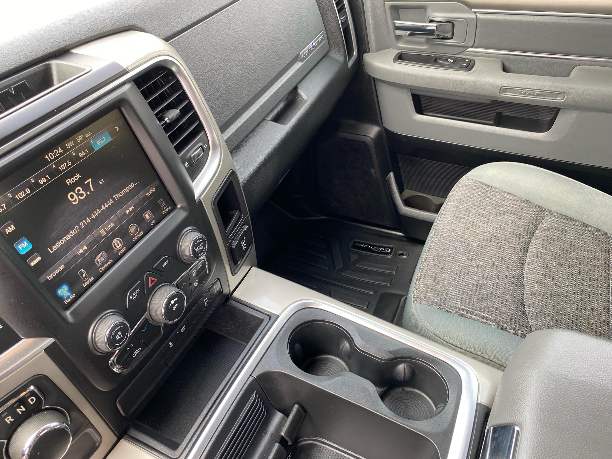 RAM 1500 2WD Crew Cab 140.5" Lone Star 2016